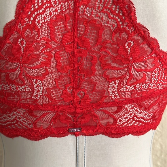 Victoria’s Secret Pink Red Floral Lace Racerback Bra Front Closure 32D - Picture 3 of 10